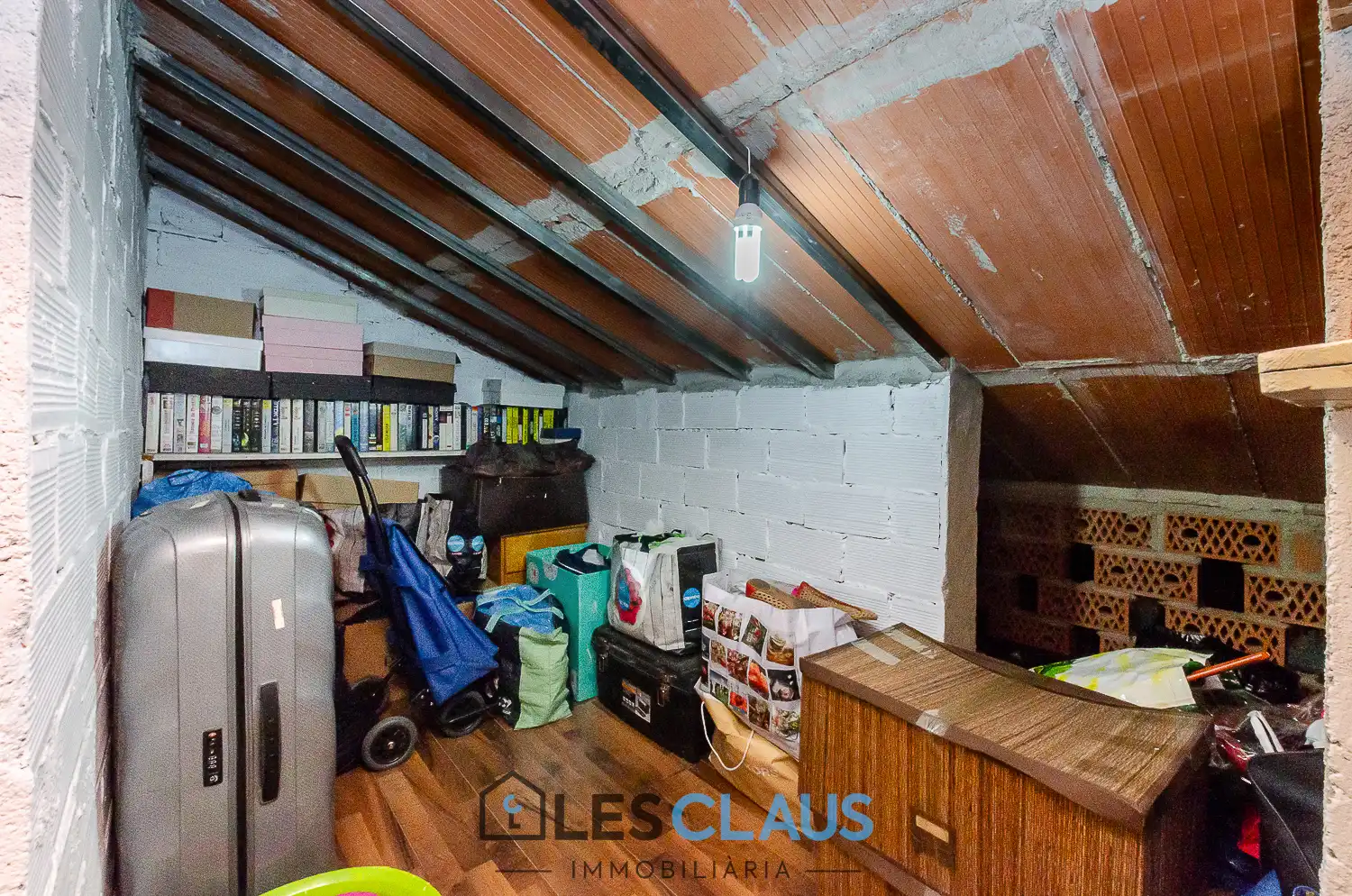 Duplexes for sale in Barcelona  with Air Conditioner, Heating and Balcony