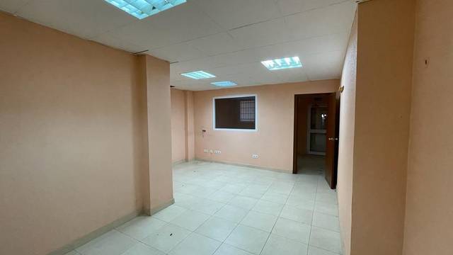 Local comercial en Alquiler en Carrer de Benassal, 7 en Hospital - Plaza del Real