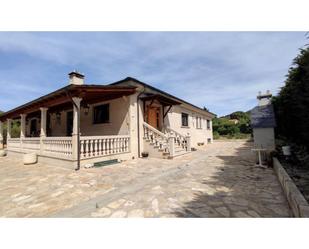 Vista exterior de Casa o xalet en venda en Moralzarzal amb Terrassa