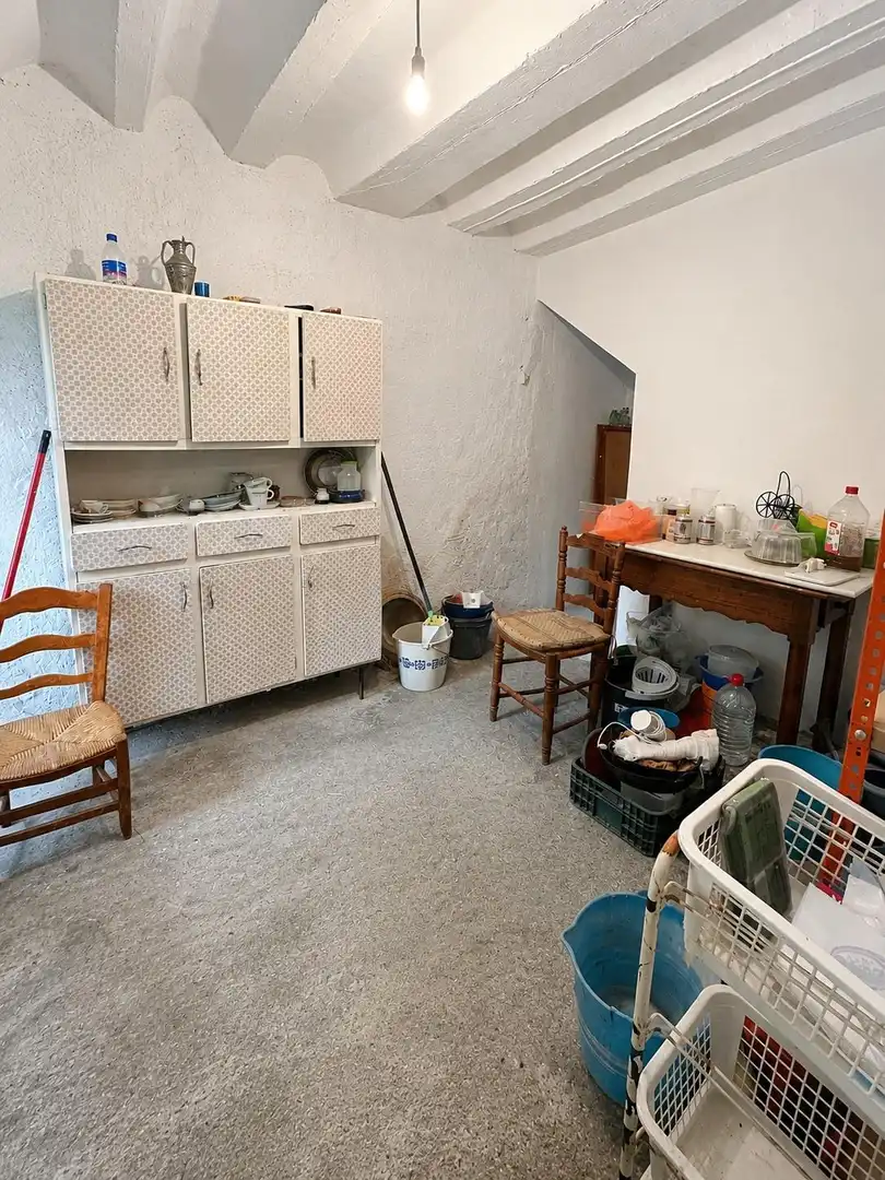 Country homes for sale in Oria