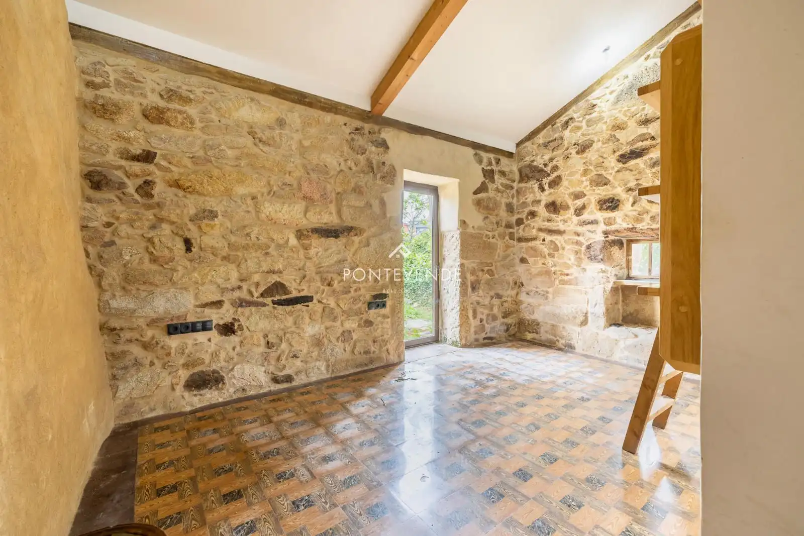 Haus oder Chalet zum Verkauf in Tui mit Heizung und Terrasse