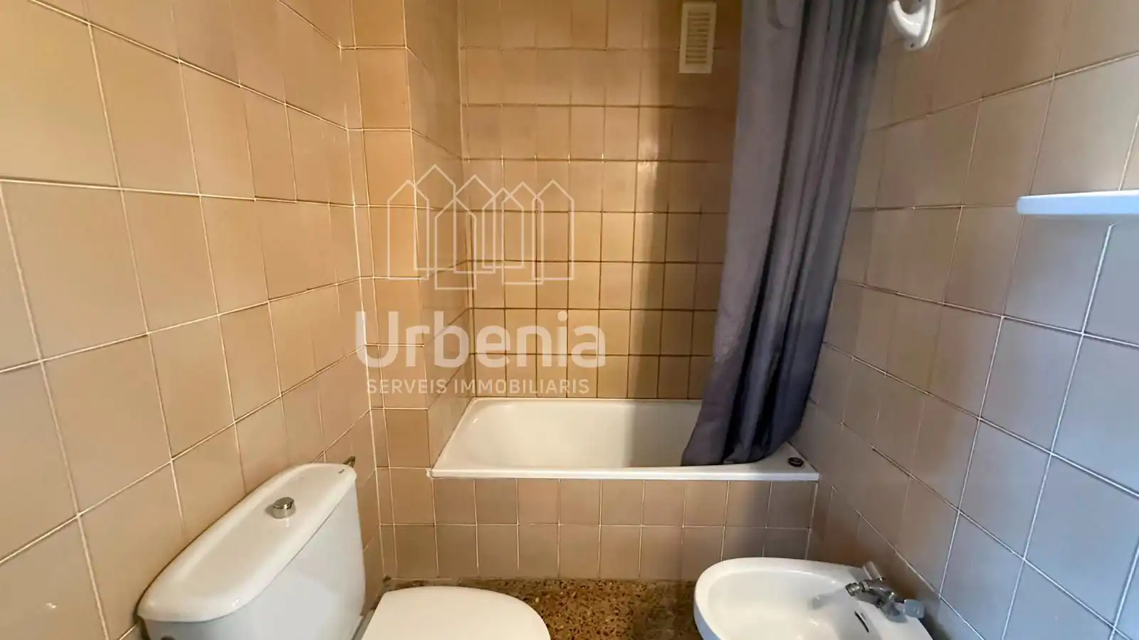 Habitación de Piso en venta en Calella con Terraza