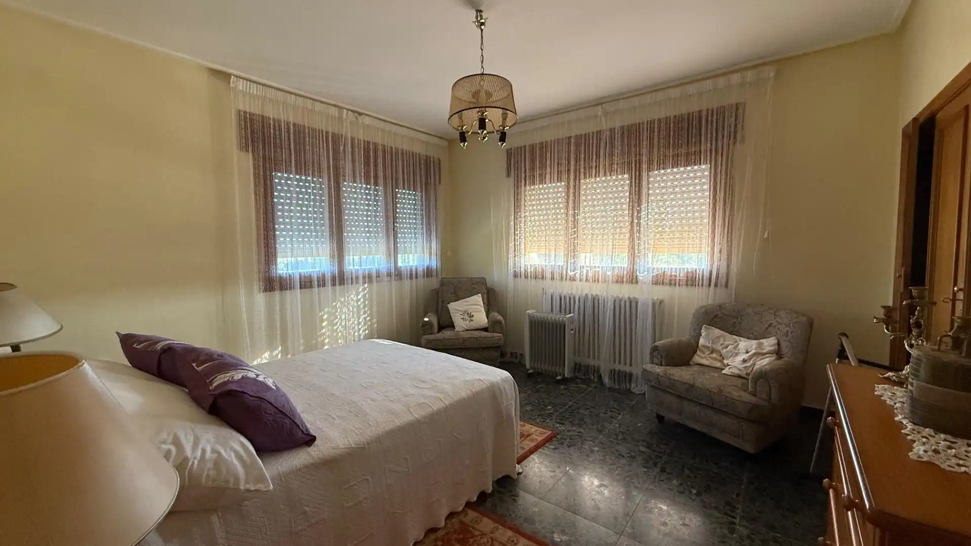 Bedroom of Houses for sale in Coles  with Heating, Private garden and Swimming Pool