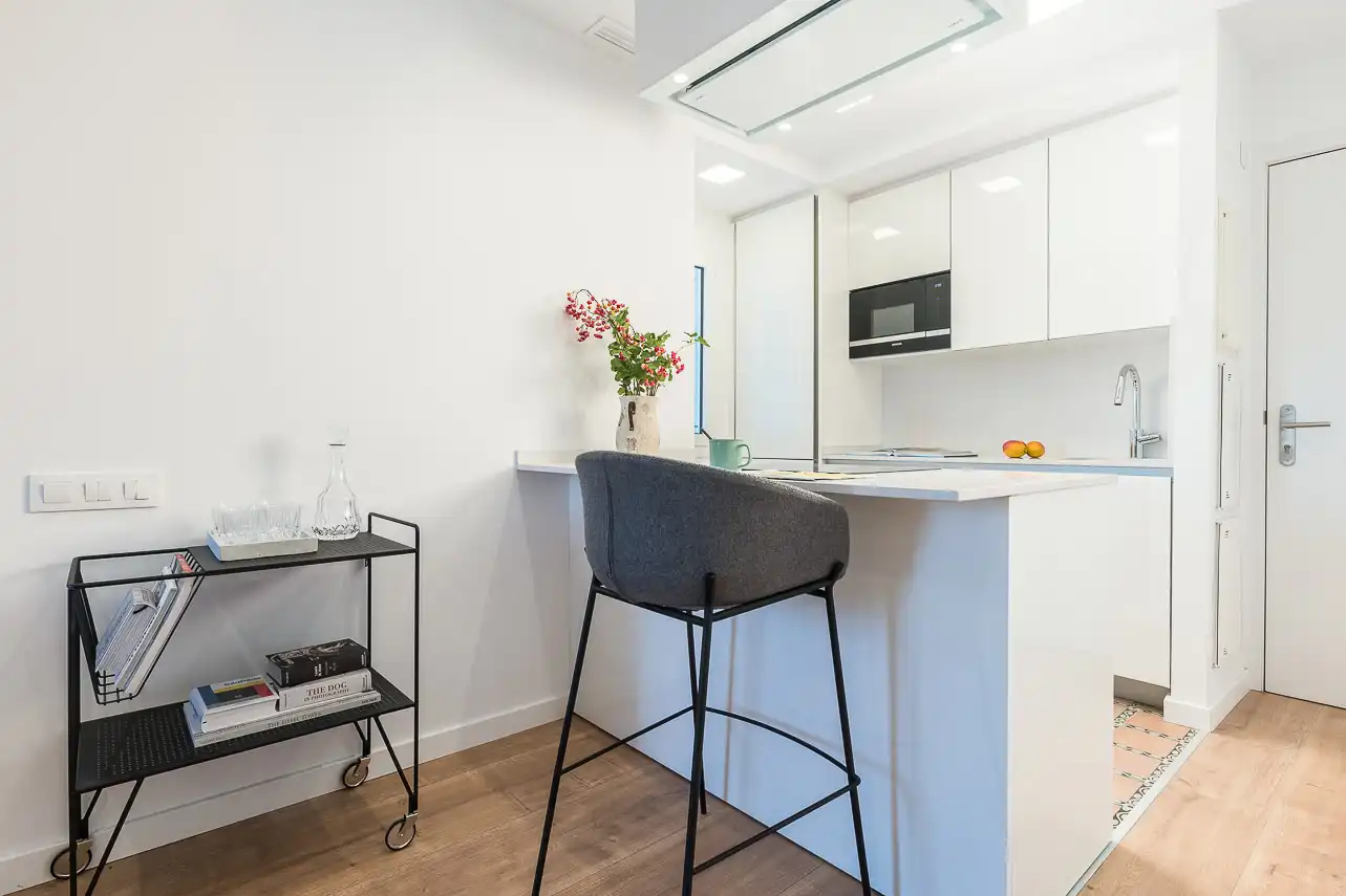 Flat with terrace to rent in Les Corts, imagen 6