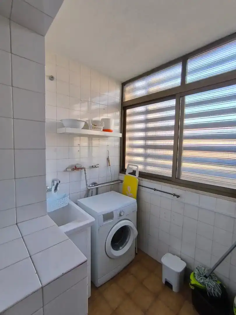 Bathroom of Flat for rent in Beiro