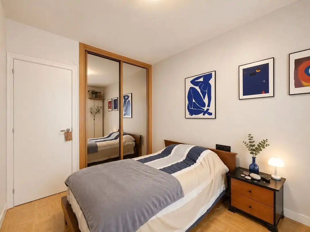 Habitación de Piso en venta en Donostia - San Sebastián  con Calefacción y Balcón