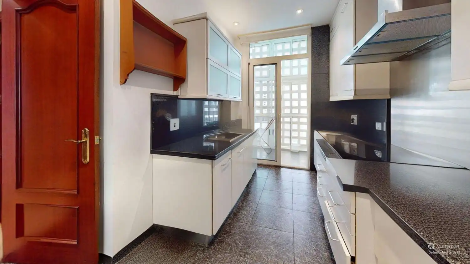Kitchen of Flat for sale in Sevilla  with Air Conditioner, Heating and Terrace