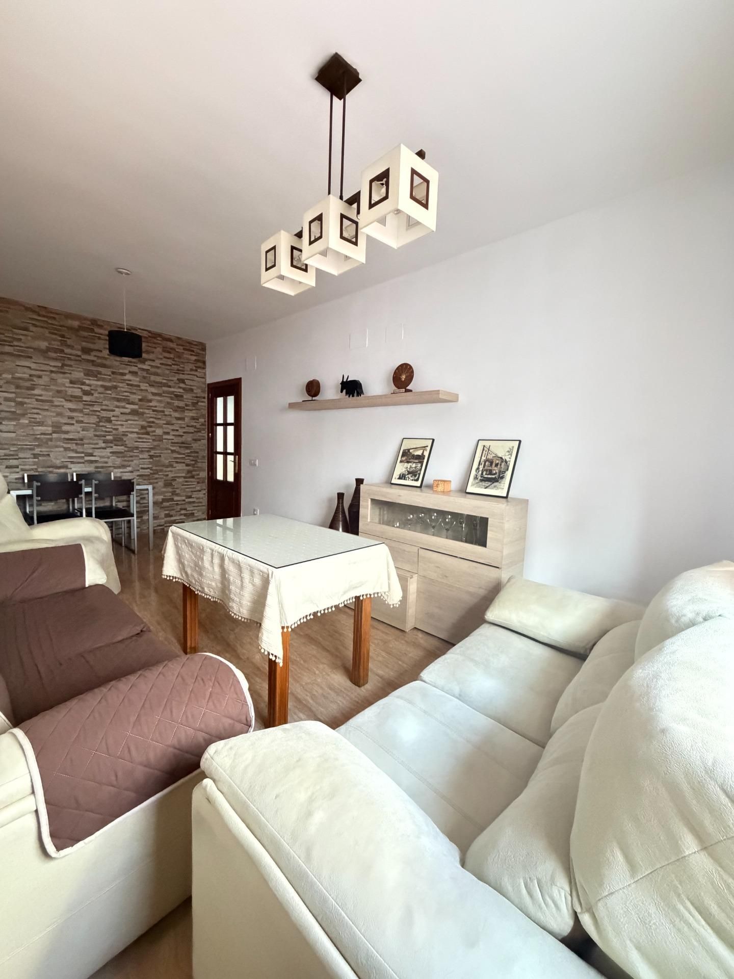 Living room of Single-family semi-detached to rent in Valverde de Leganés  with Air Conditioner, Heating and Terrace