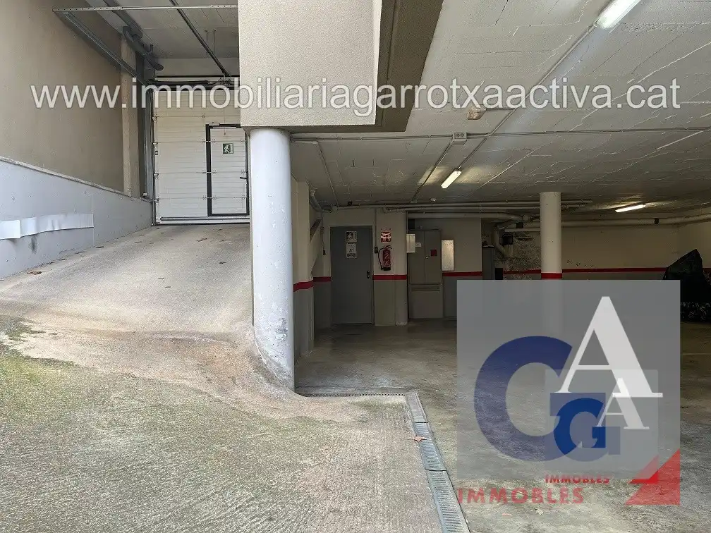 Parking for sale in Olot, imagen 7