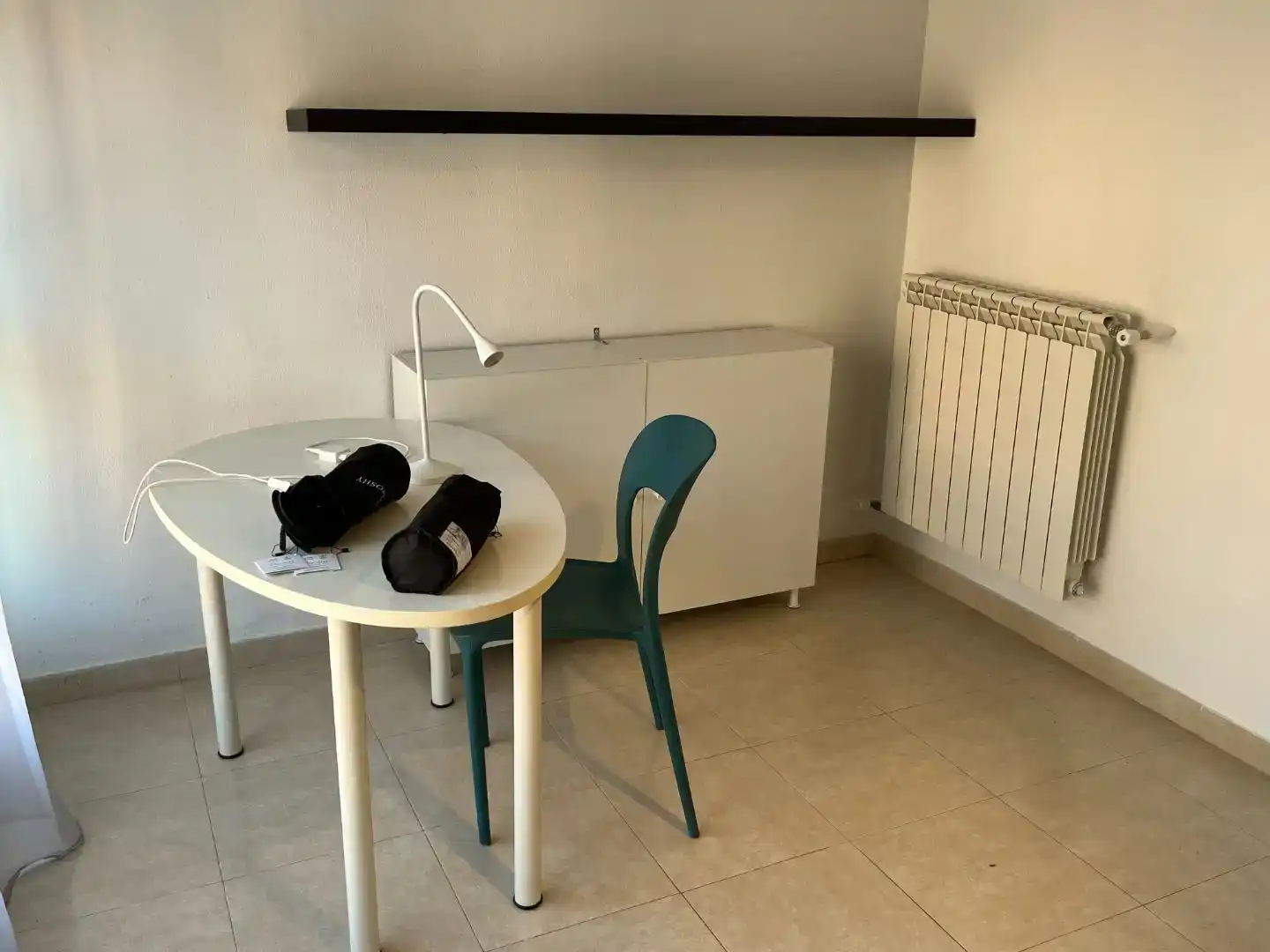 Habitación de Piso de alquiler en Huesca con Amueblado y Balcón