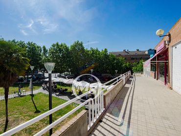 Local comercial en venta en Calle Granadilla 22