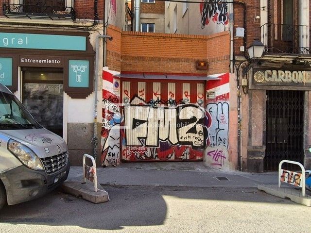 Vista exterior de Garaje en venta en  Madrid Capital
