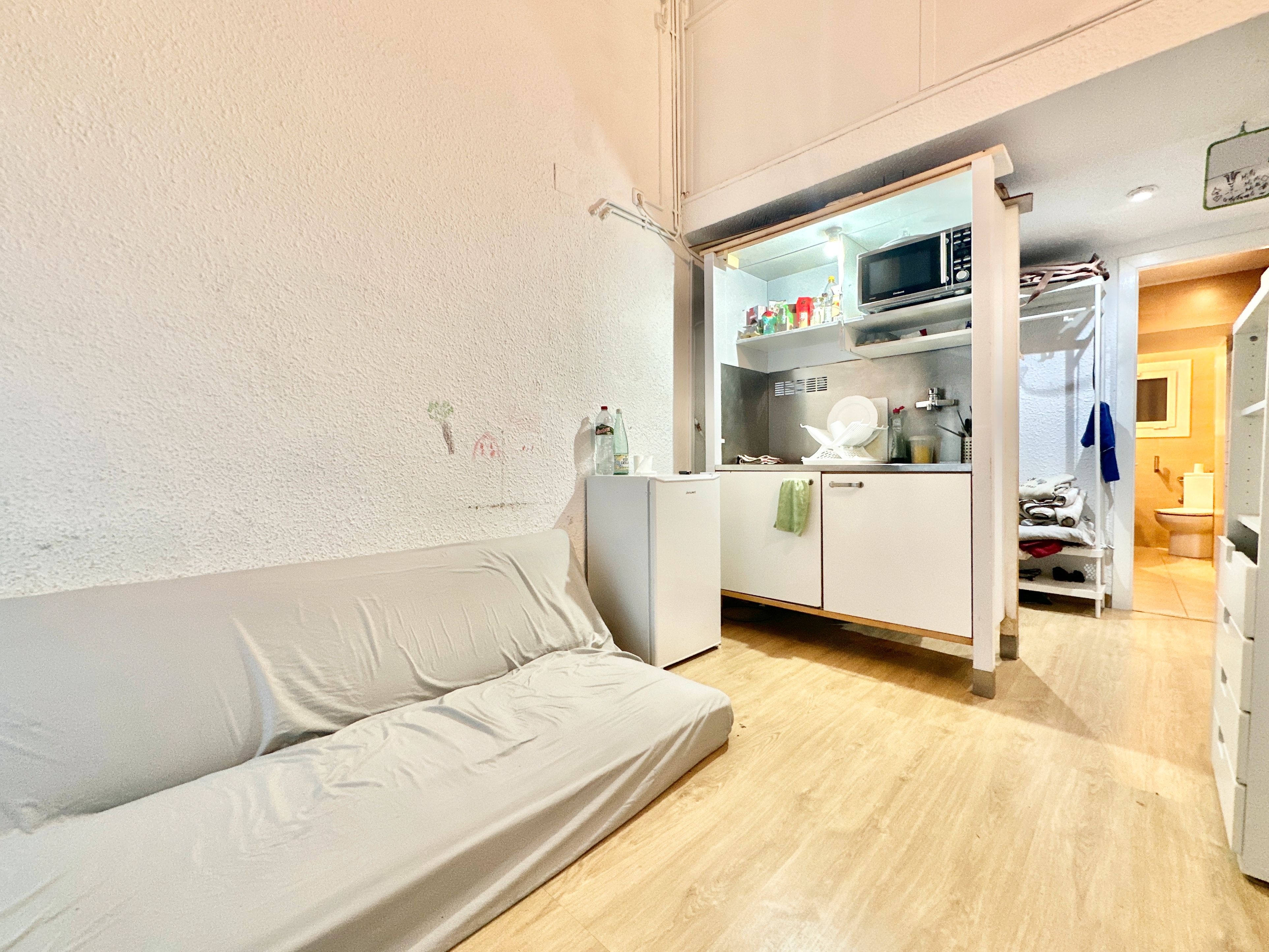 Bedroom of Planta baja for sale in  Barcelona Capital