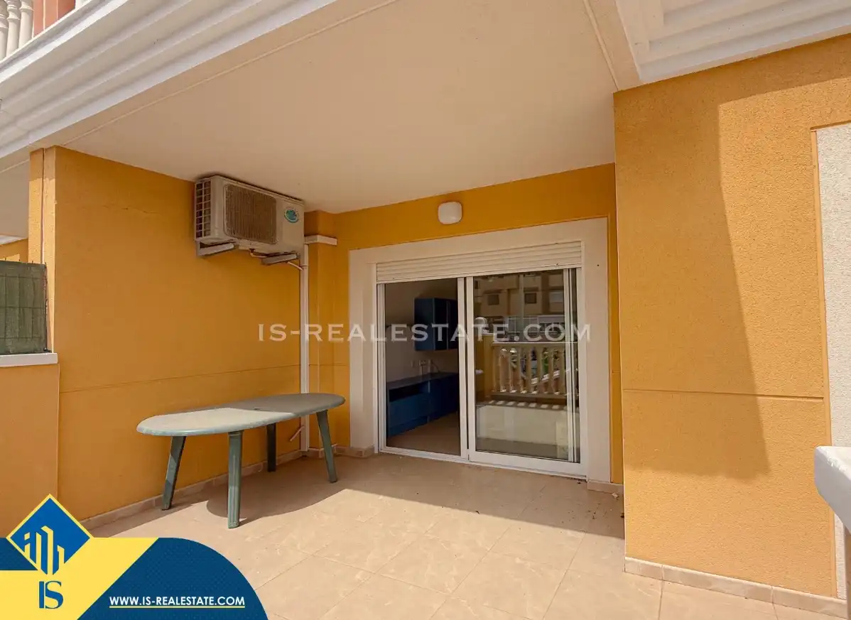Vista exterior de Apartamento en venta en Torrevieja con Aire acondicionado, Calefacción y Terraza