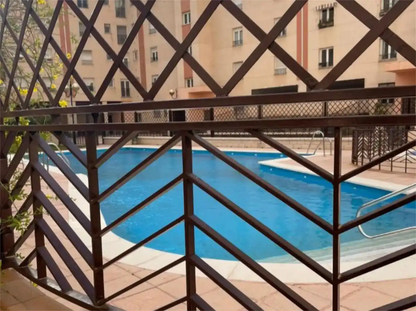 Piscina de Dúplex de alquiler en Granada con Piscina y Amueblado