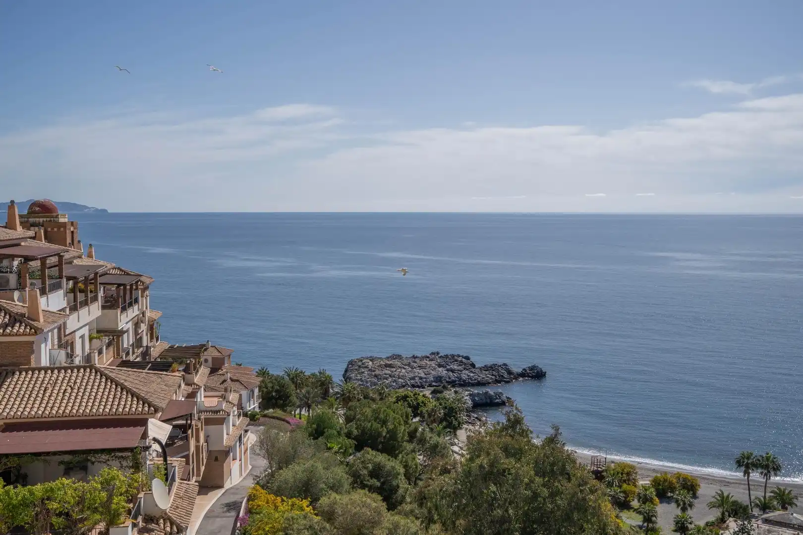 Vista exterior de Apartamento en venta en Almuñécar con Jardín privado, Terraza y Piscina comunitaria