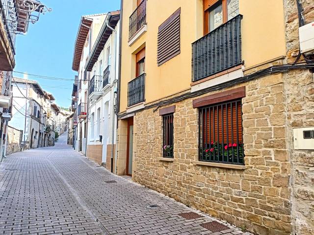 Apartamento en Venta en Monreal / Elo