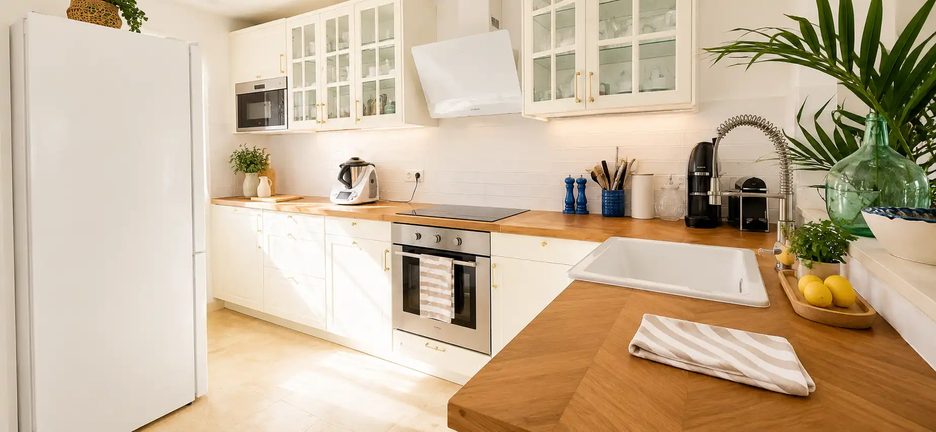 Cocina de Casa adosada en venta en Mijas con Aire acondicionado, Calefacción y Jardín privado
