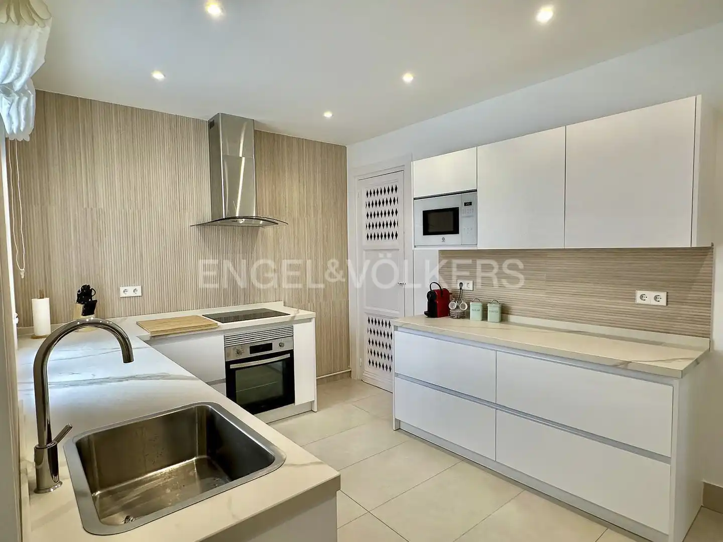 Cocina de Piso de alquiler en Madrid con Aire acondicionado, Calefacción y Amueblado