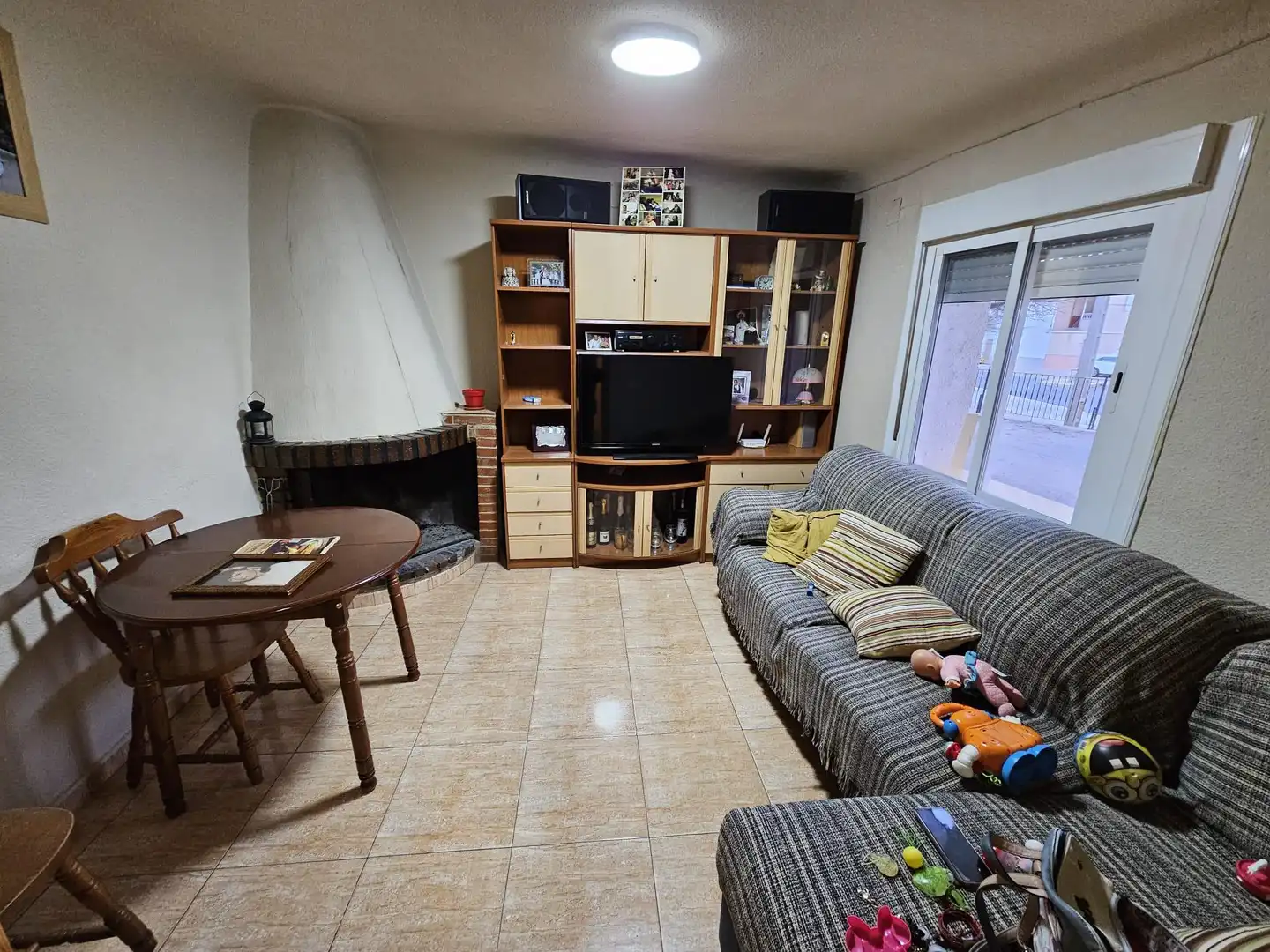 Living room of Detached homes for sale in Monóvar  / Monòver  with Air Conditioner, Heating and Storage room
