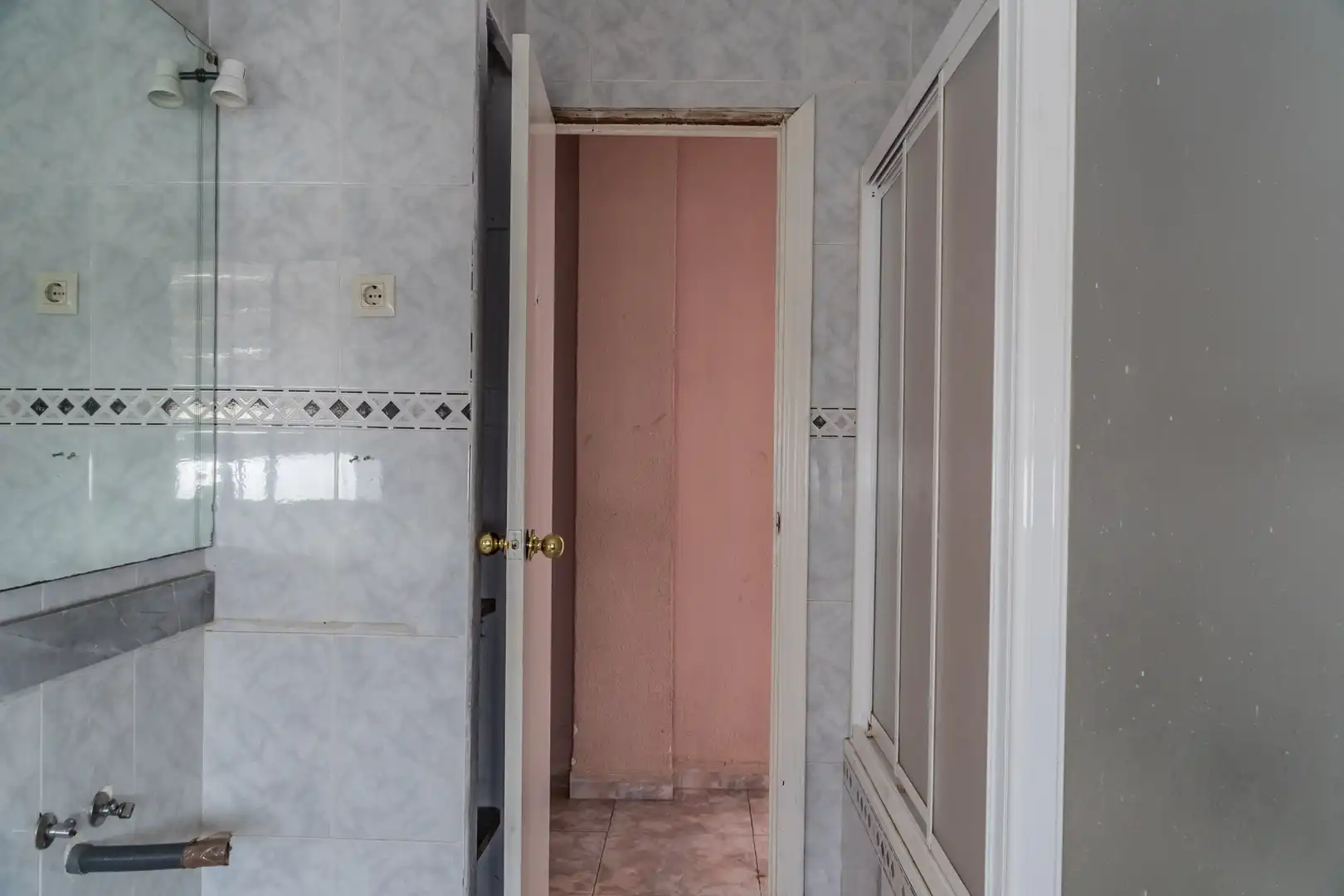 Piso en venta en Linares