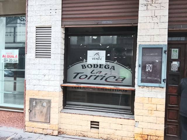 Local comercial en Venta en Avenida de Portugal en Laviada