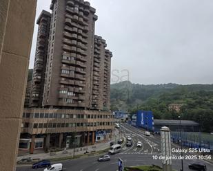Vista exterior de Pis de lloguer en Bilbao  amb Calefacció