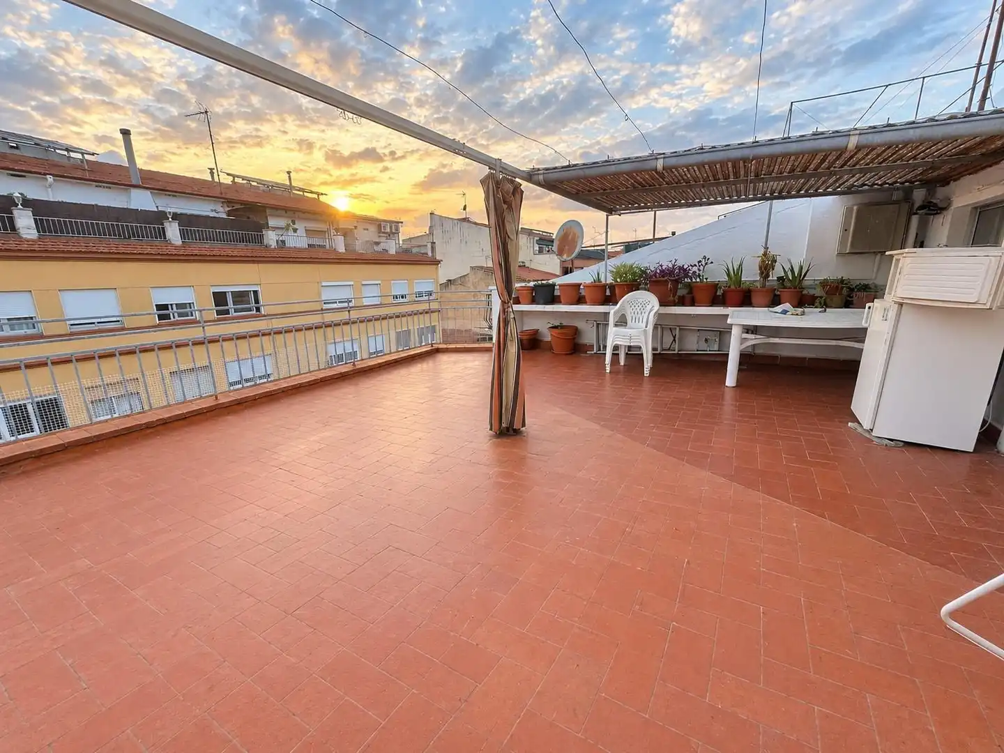 Appartamento in vendita a Carrer GAIETA VINZIA