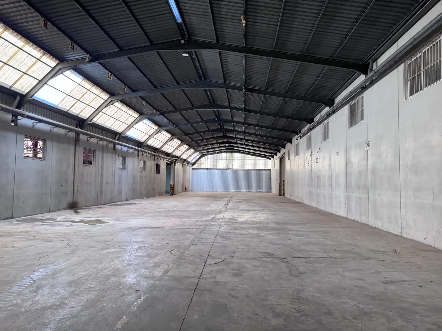 Industrial buildings for rent in Ceutí