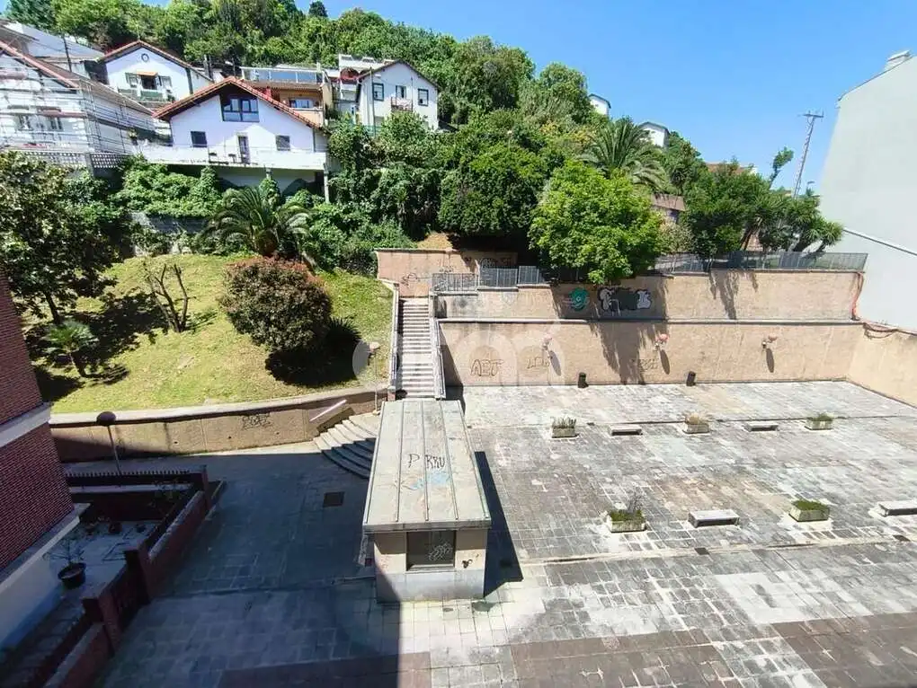 Exterior view of Flat for sale in Santurtzi   with Heating, Storage room and Balcony