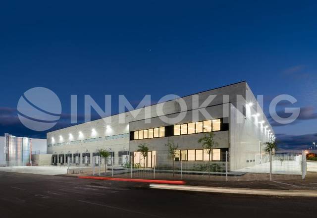 Nave industrial en Alquiler en Picassent