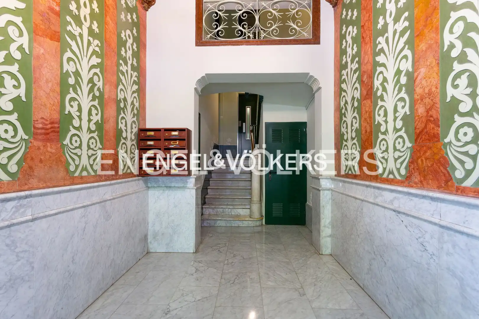 Piso en venta en Barcelona con Aire acondicionado, Calefacción y Parquet