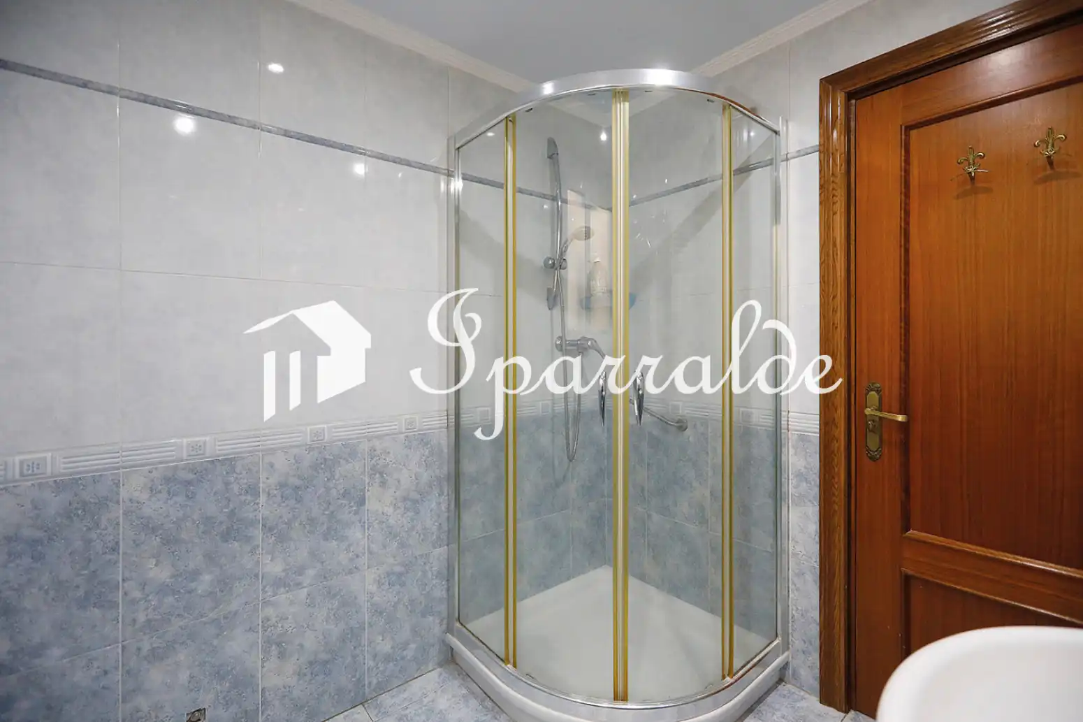 Bathroom of Flat for sale in Irun   with Heating, Storage room and Balcony