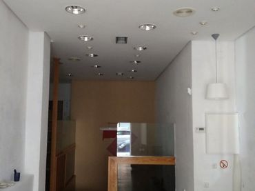 Local comercial en venda a San Claudio - La Chantría