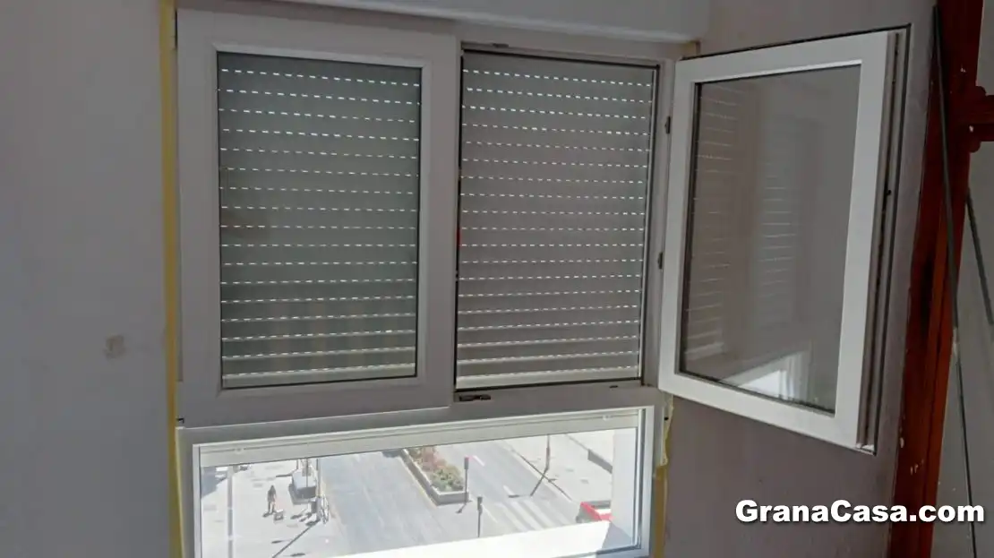 Außenansicht von Wohnung zur untervermieten in Granada mit Klimaanlage, Heizung und Möbliert