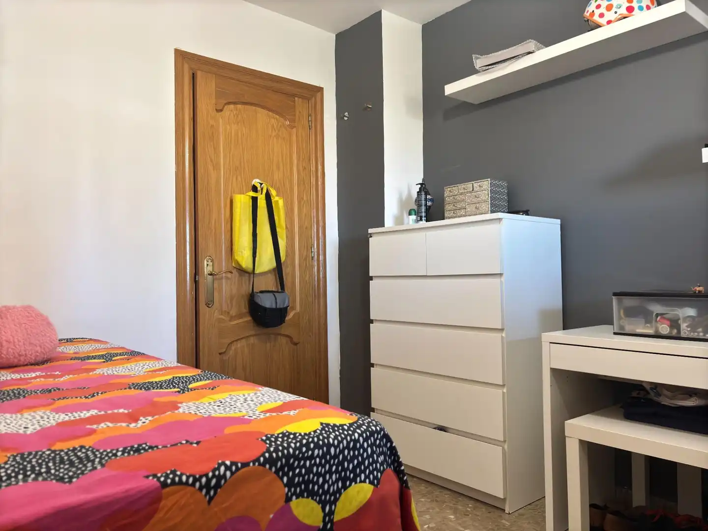 Dormitori de Pis en venda en Málaga amb Aire condicionat, Terrassa i Traster