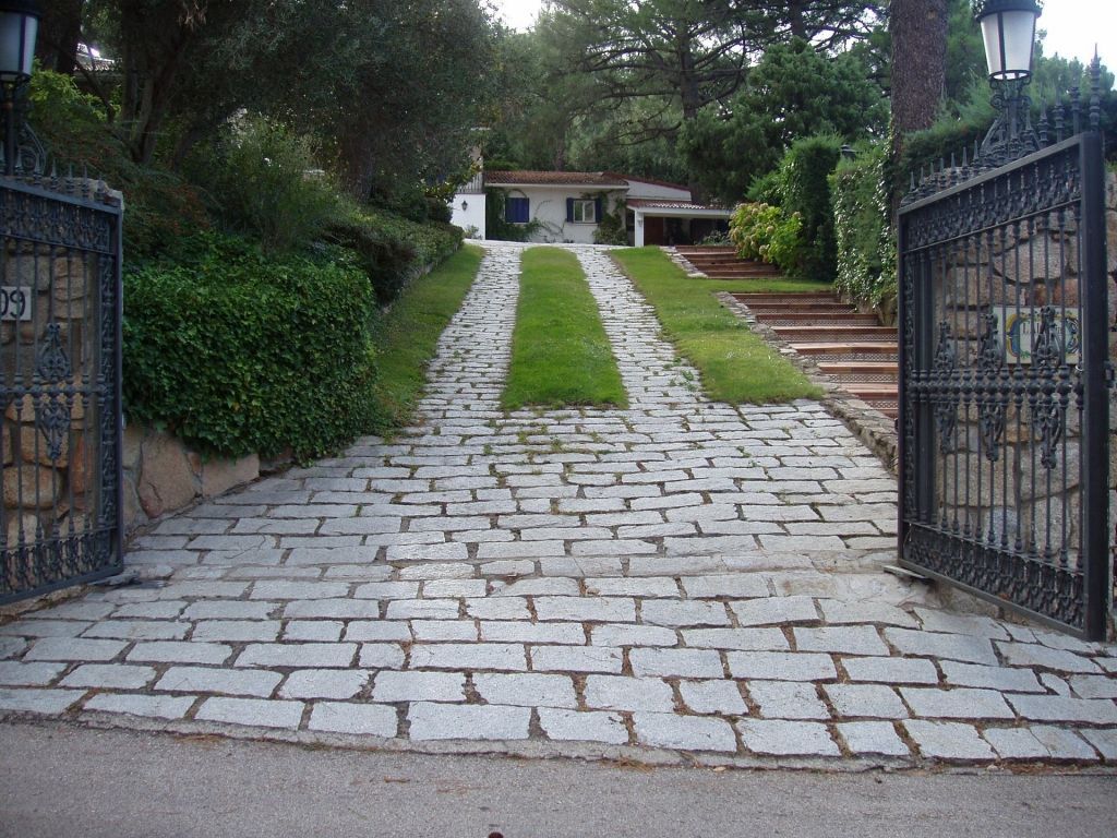 Vista exterior de Casa o chalet en venta en Robledo de Chavela