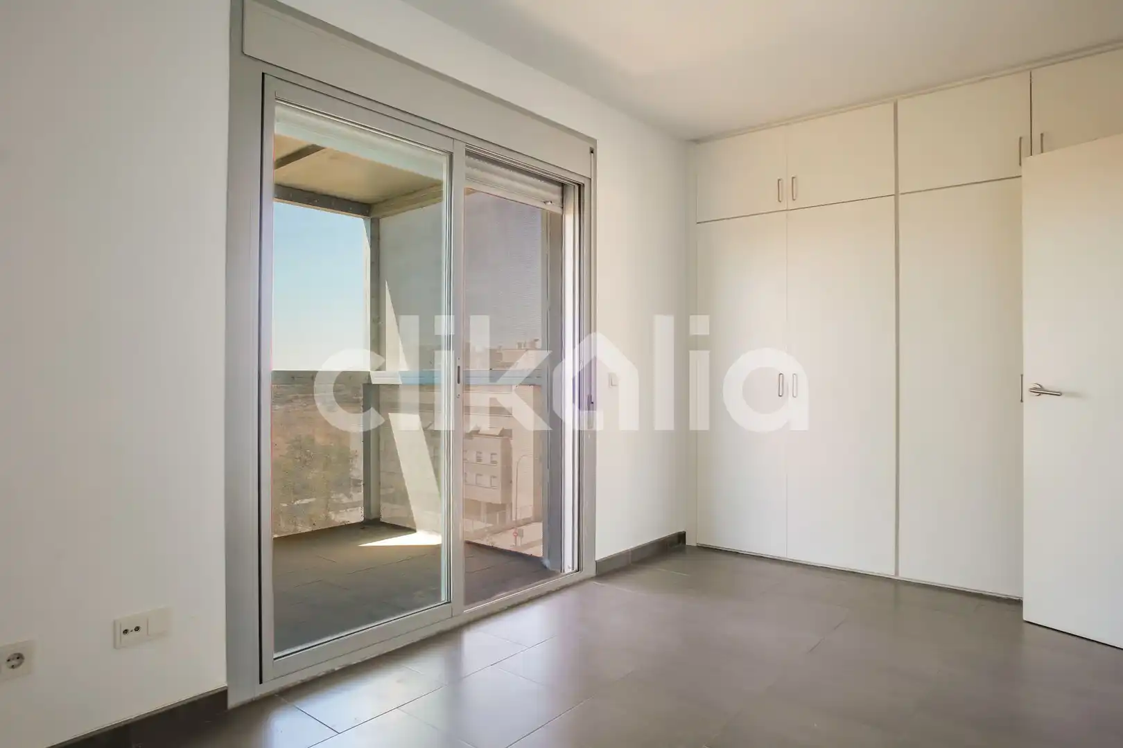 Habitación de Piso en venta en Madrid con Calefacción, Terraza y Trastero