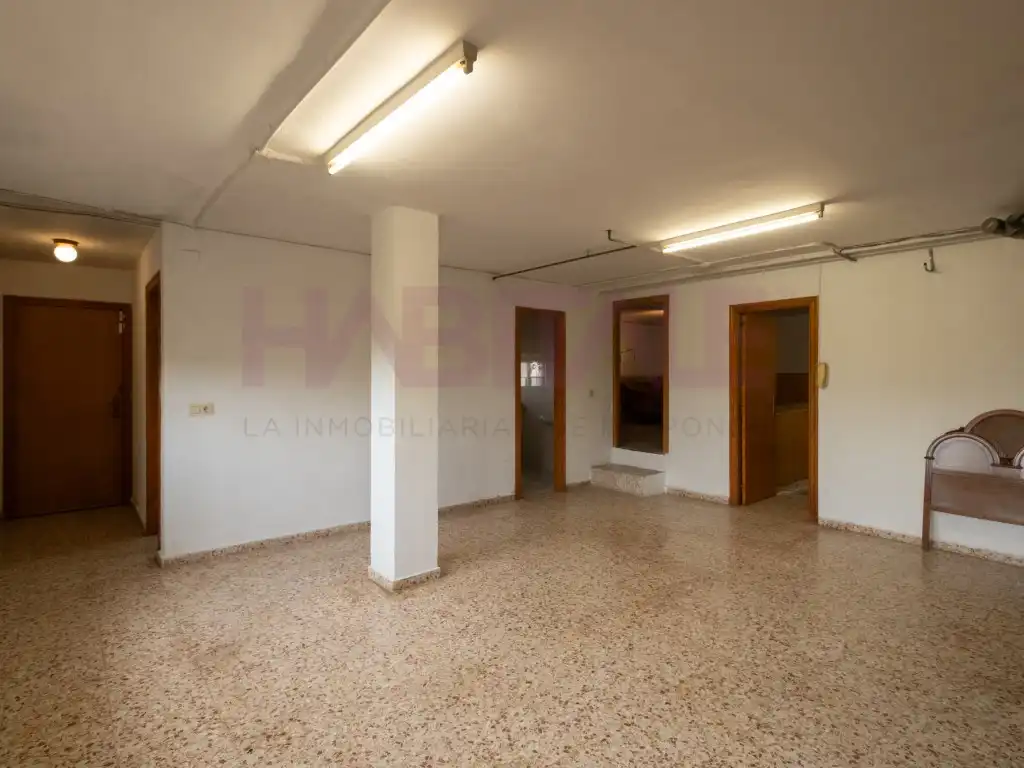 Houses for sale in Chiva  with Air Conditioner, Heating and Furnished