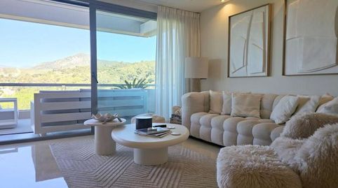 Foto 2 de Apartamento de alquiler en Los Arqueros - Puerto del Almendro, Benahavís