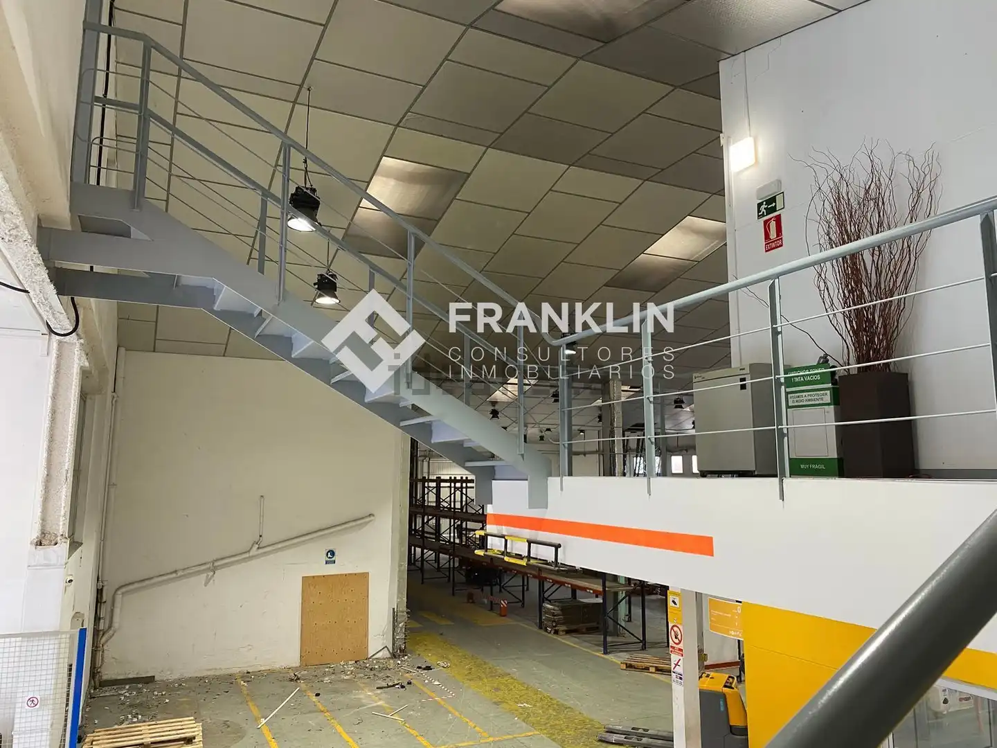 Nave industrial en venta en Cornellà de Llobregat