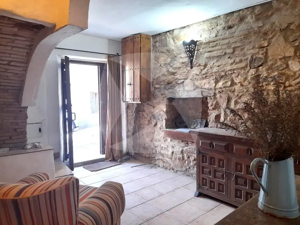 Houses for sale in Calle Puerta Valencia, Alburquerque