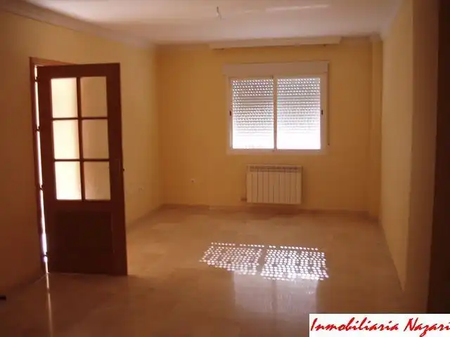 Adossat amb terrassa de lloguer a Calle COLOMBIA, imagen 3