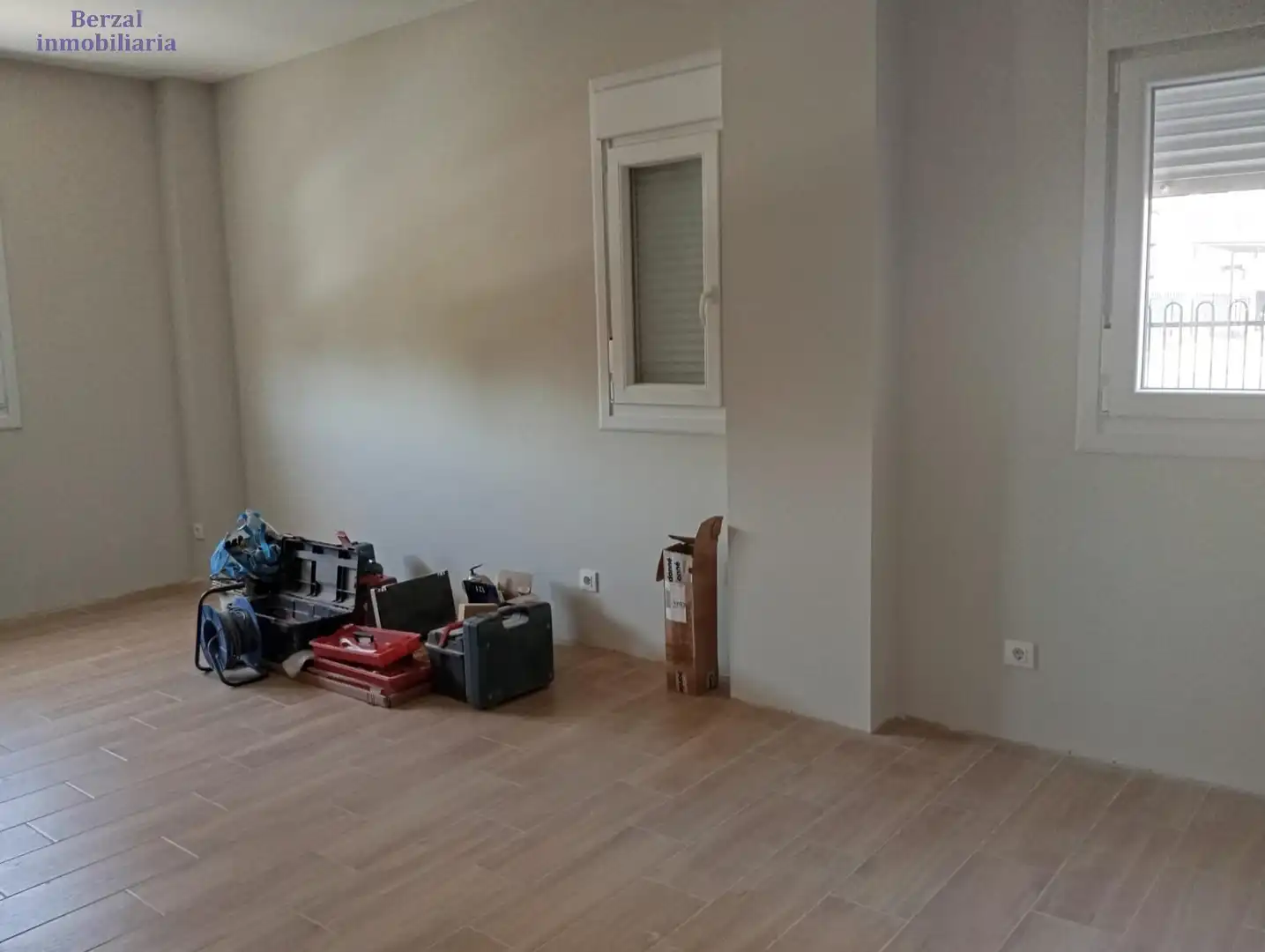 Wohnzimmer von Geschaftsraum zur Miete in  Logroño