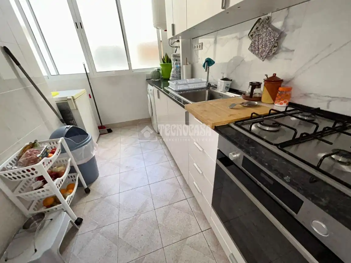 Cocina de Piso en venta en Valencia con Calefacción, Amueblado y Balcón