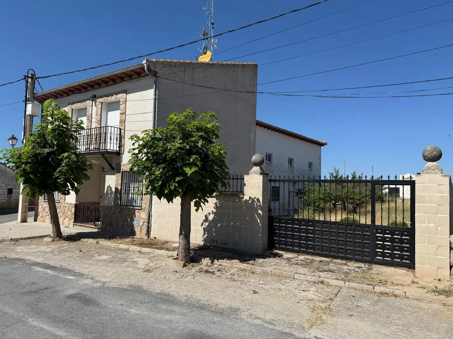 Vista exterior de Casa o chalet en venta en La Torre con Calefacción y Piscina