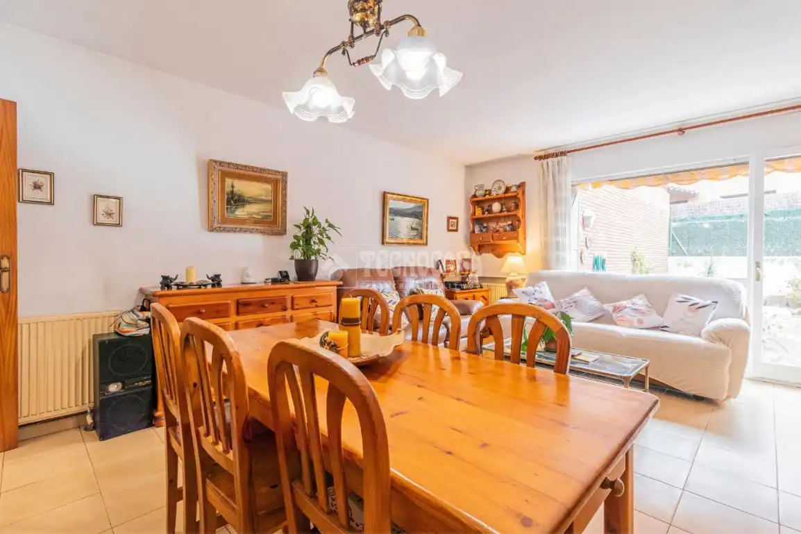 Einfamilien-Reihenhaus zum Verkauf in Sant Domènec