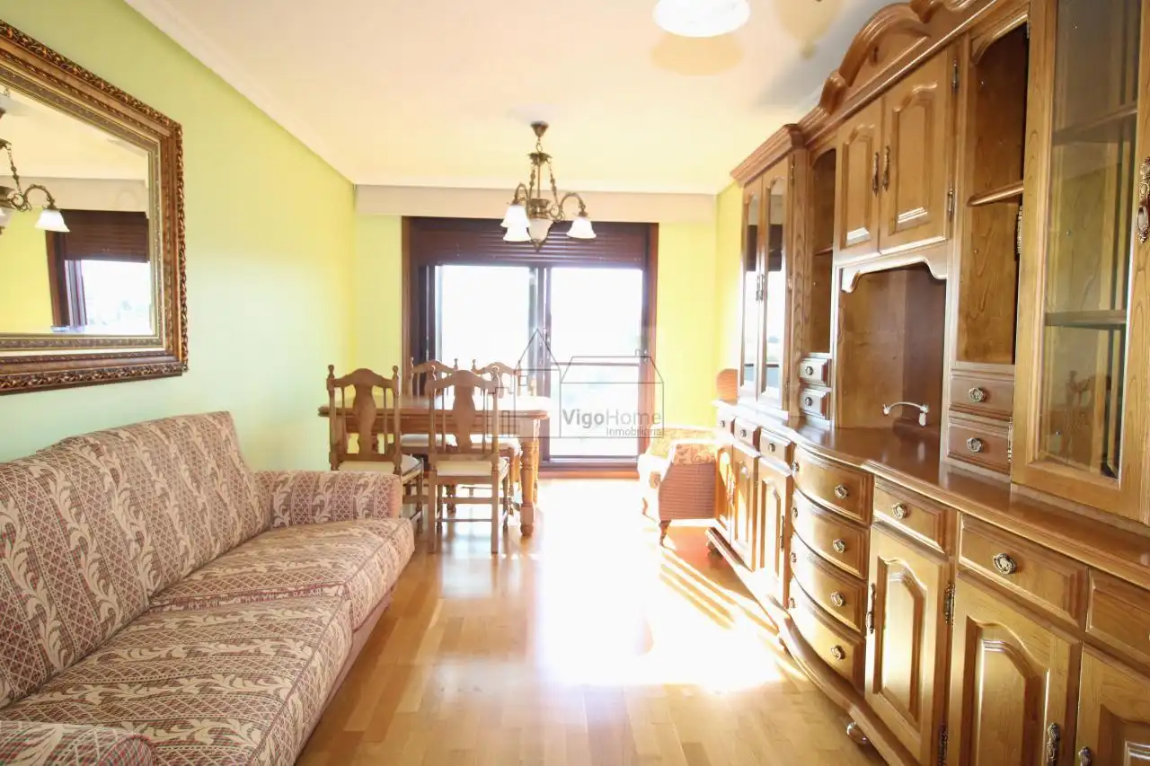 Living room of Flat for rent in Vigo   with Heating, Storage room and Furnished