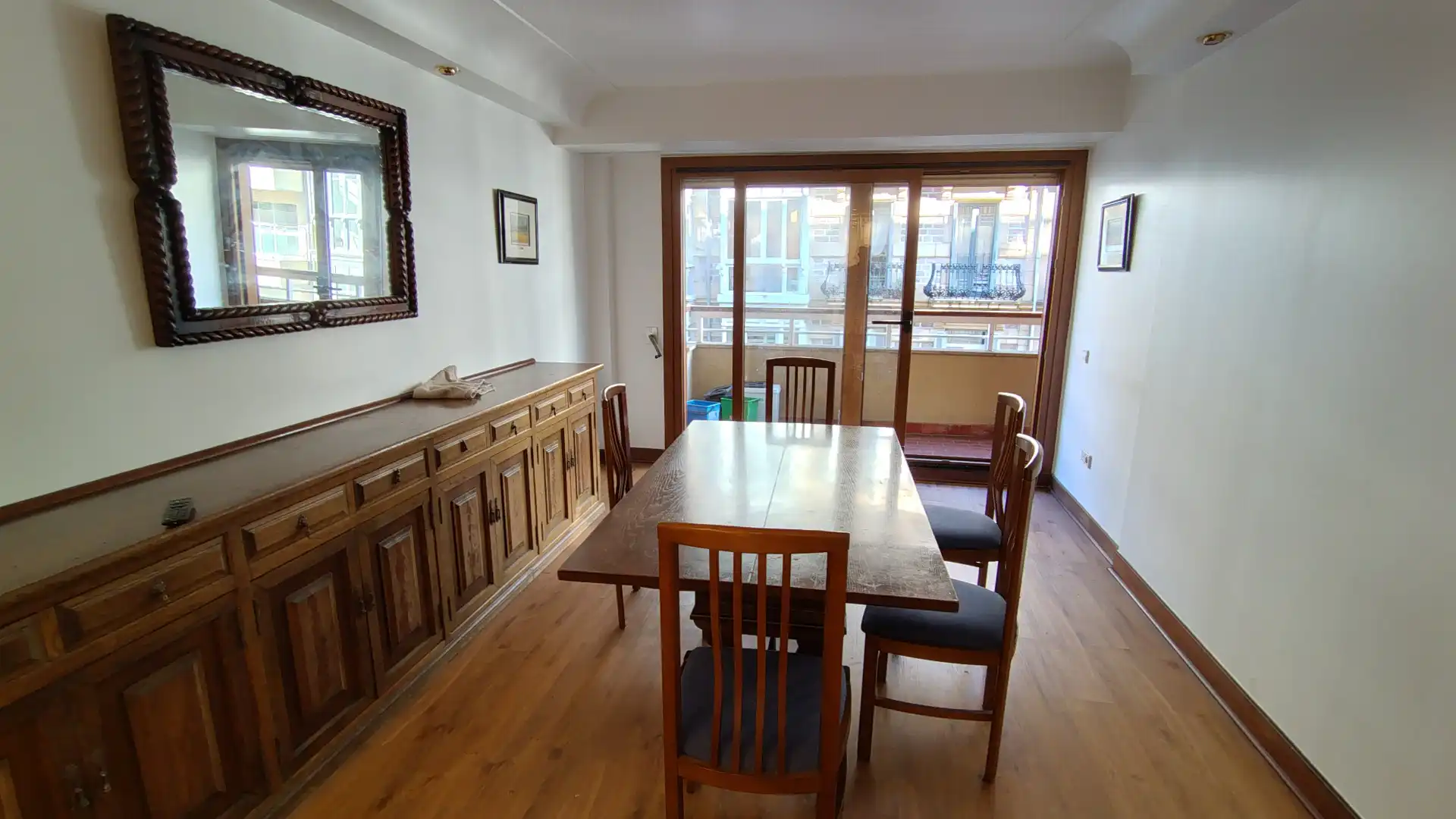 Piso de alquiler en Área Romántica