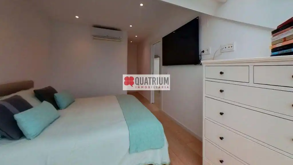 Bedroom of Duplexes for sale in Santiago de Compostela   with Storage room and Community pool